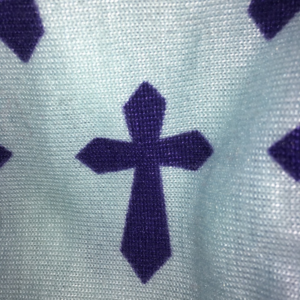 ✨SALE✨Cross Patterned Infinity Scarf - Picture 3 of 3
